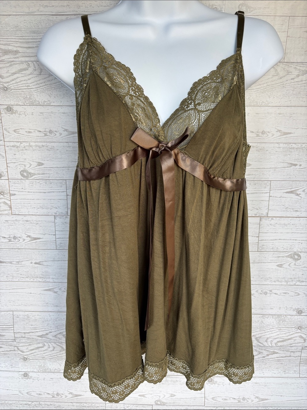 Vintage Y2K Babydoll Bella Cami Top Lace Trim plunge green Coquette xl